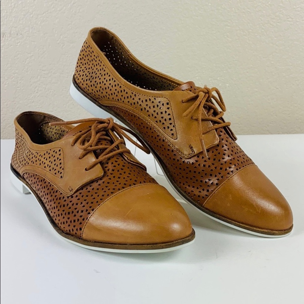 Dolce Vita Brown Leather Oxford